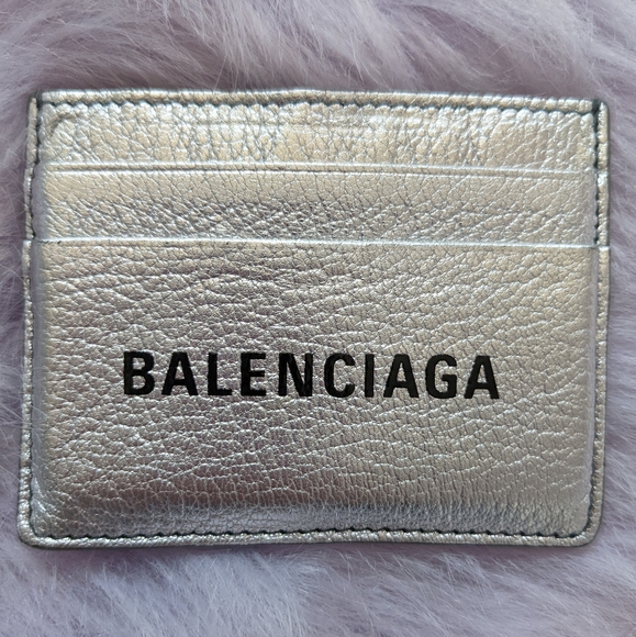 Balenciaga Flat Card Holder. - Picture 9 of 10